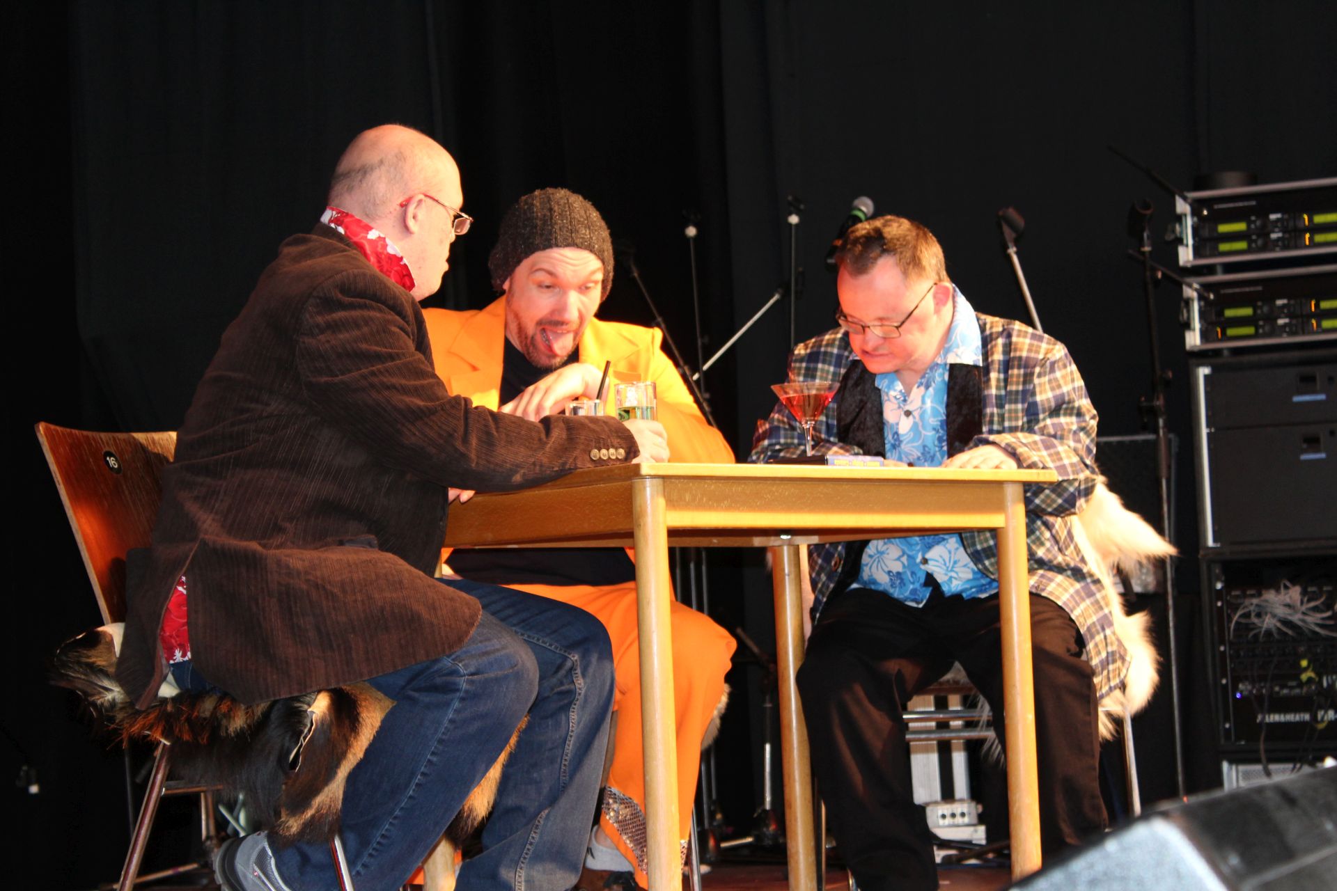 Mehr über den Artikel erfahren Zum Bunten Hirsch